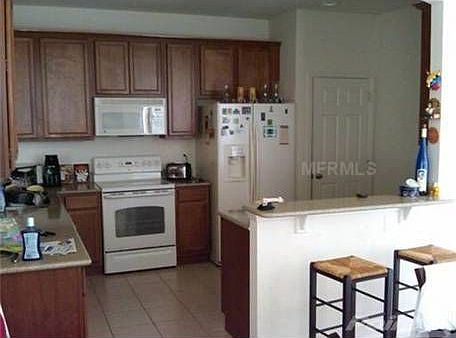 4th image of 2951 Langdon Ln S