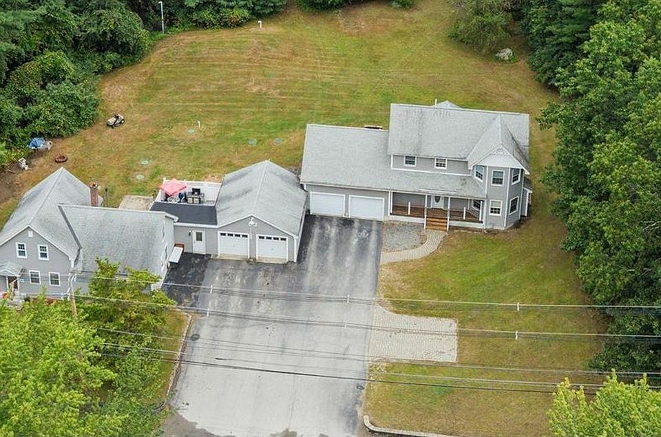 1st image of 845 Bridge St