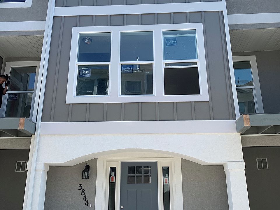 1st image of 3844 W Gartmore Ln