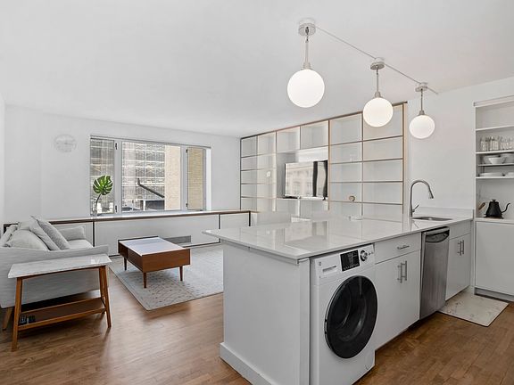 2nd image of 53 Boerum Pl APT 7B