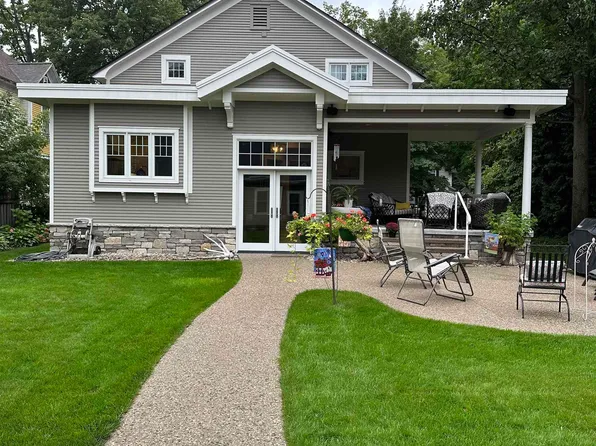 614 5th St, Traverse City, MI 49684