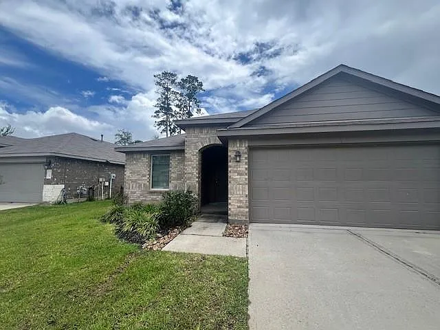 14215 W Rim Ln