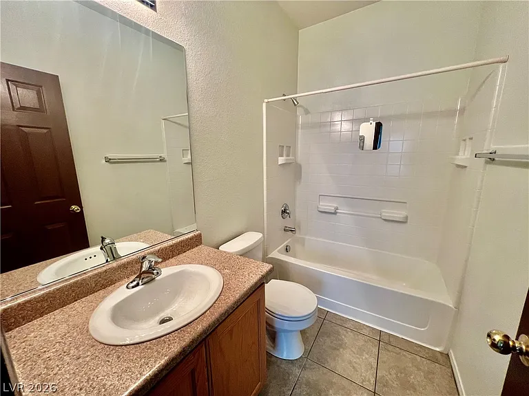 1324 Sun Village Ave — Photo 25