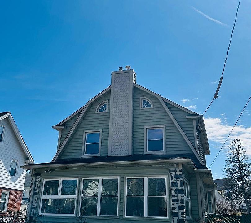 2nd image of 606 Valley Rd