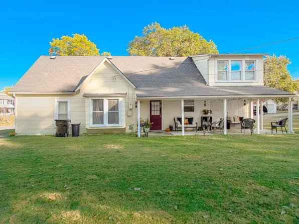 1401 S Ash Ave, Independence, MO 64052