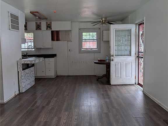 4th image of 3858 Necco Ave