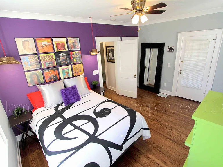 924 Burchwood Ave — Photo 14