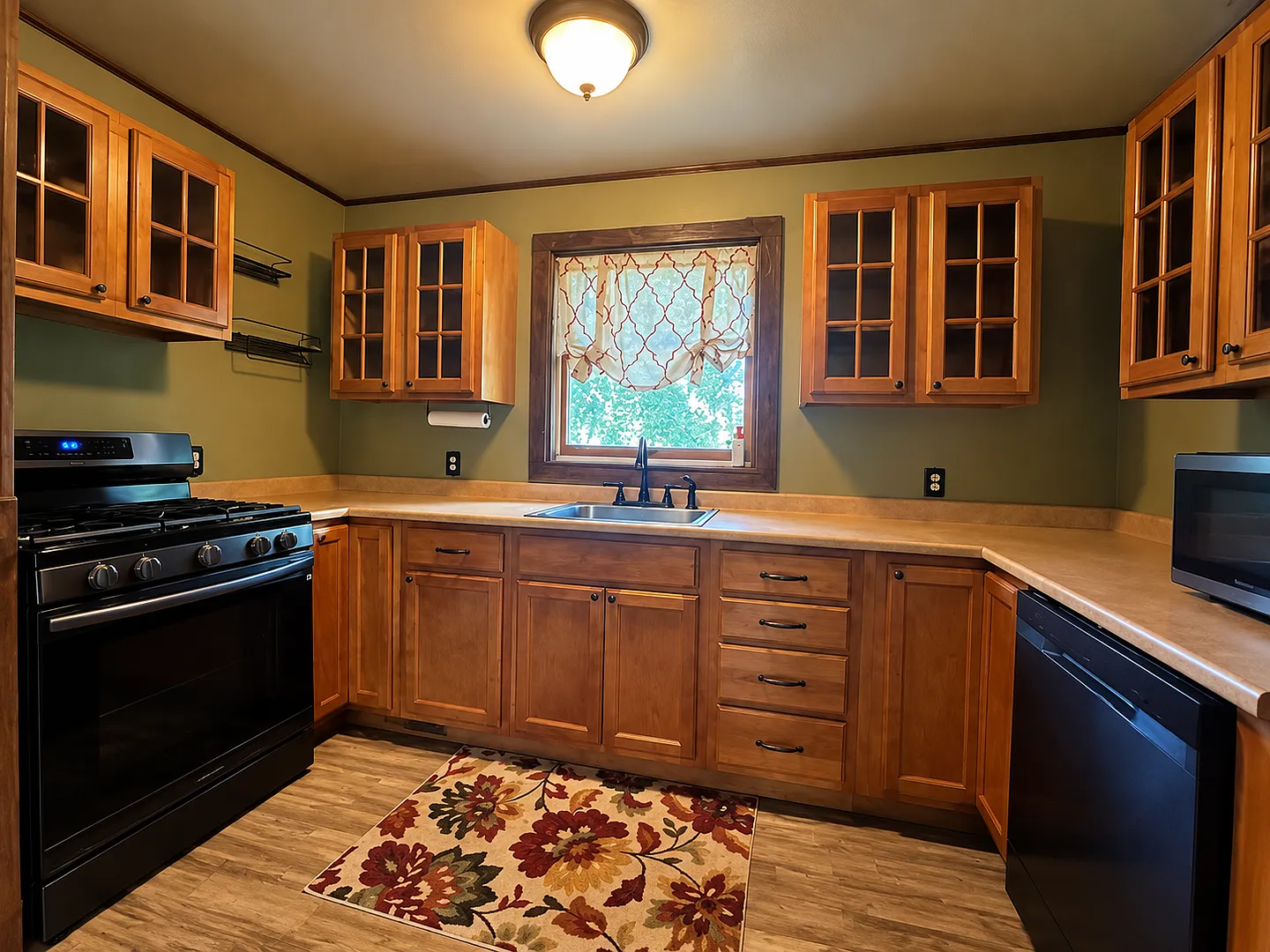 3 bedroom 2 bath House for Rent 15642 — Photo 3