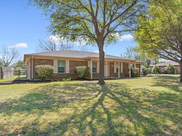 103 York Dr, Lorena, TX 76655