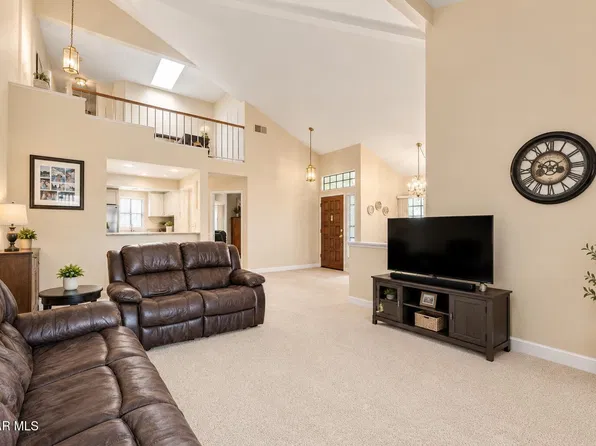 330 Country Club Dr Unit A, Simi Valley, CA 93065