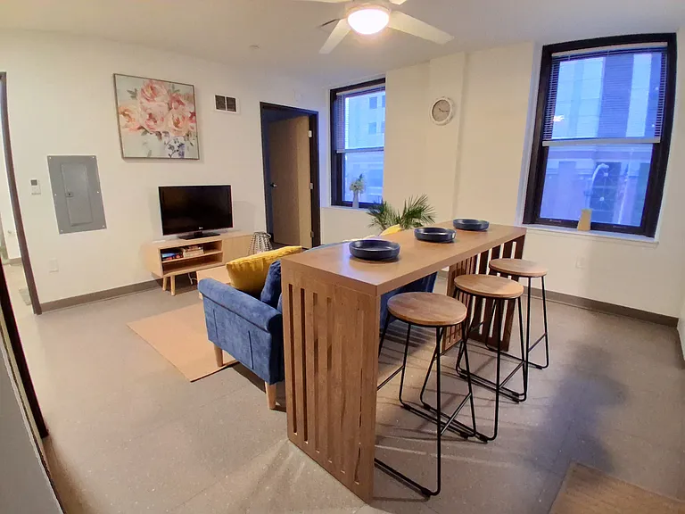 Historic 10th Street Residences — Photo 11