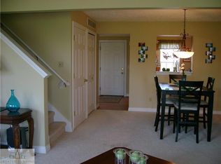 1907 Redbud Ln, Lansing, MI 48917