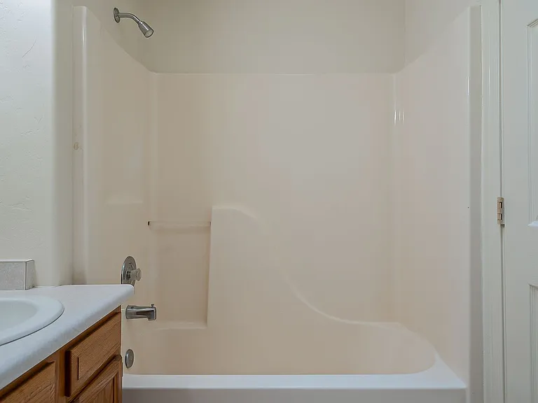 3716 N. Mountain Ave. — Photo 14