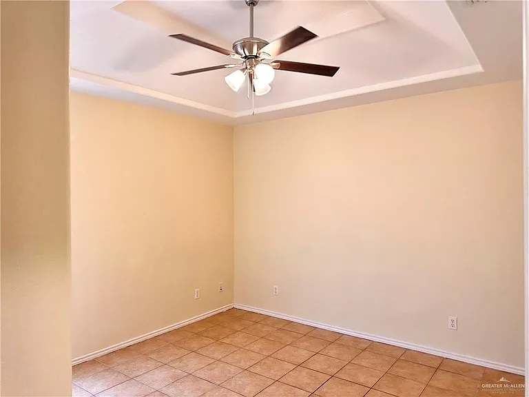 1913 W Western Dr #2 — Photo 7