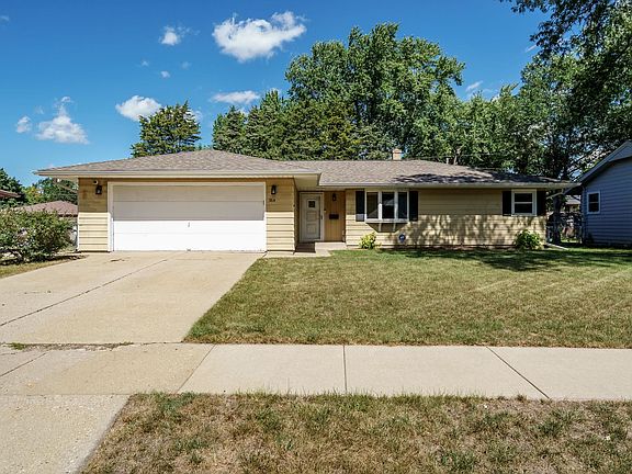 2nd image of 3814 Dakota Ln