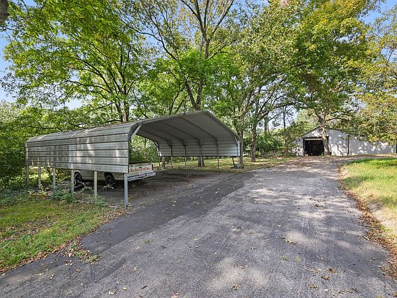 2nd image of 2516 Old Smith Springs Rd