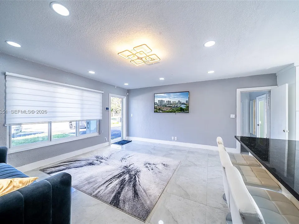 1650 SW 63rd Ter