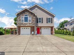 119 Polk St, Riverside, NJ 08075