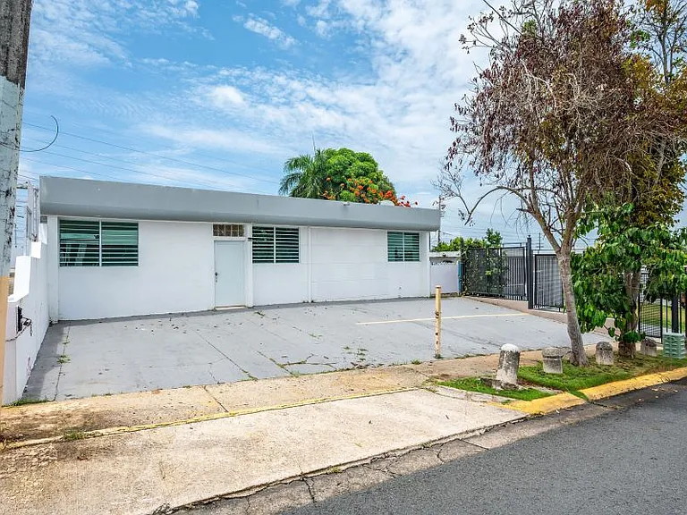 Urb Crown Hills 127 Calle Carite — Photo 2