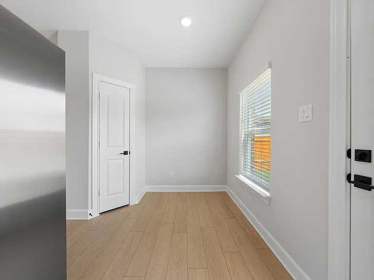 710 Princeton Hts — Photo 8