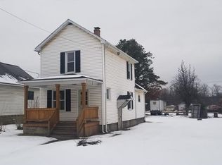 220 State Ave, Ellwood City, PA 16117