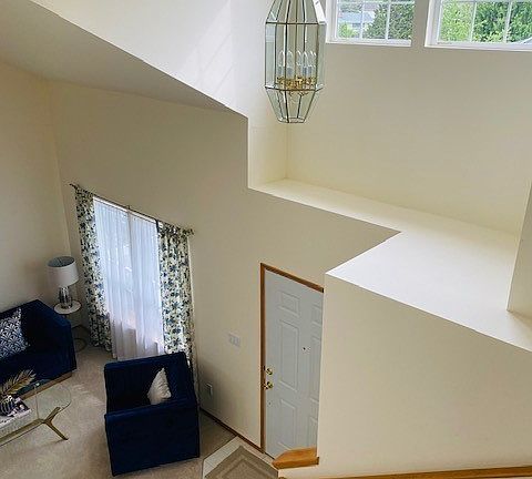 Soaring 2-story entry