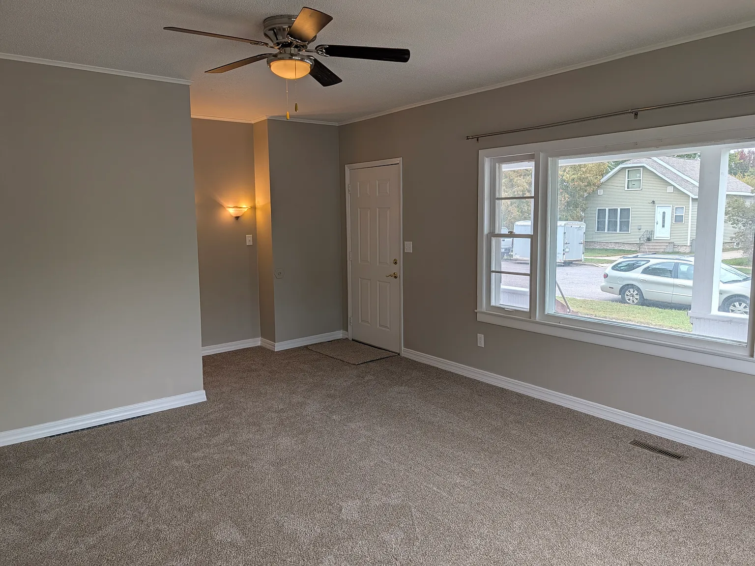 2 bed, 952 sqft, $1,000 — Photo 4