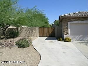 3rd image of 2113 N Vista Del Sol