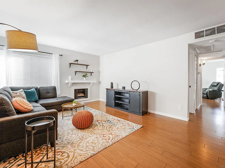 6747 Friars Rd #113 — Photo 47