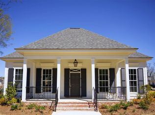 2105 Pecan Square Ave, Shreveport, LA 71106