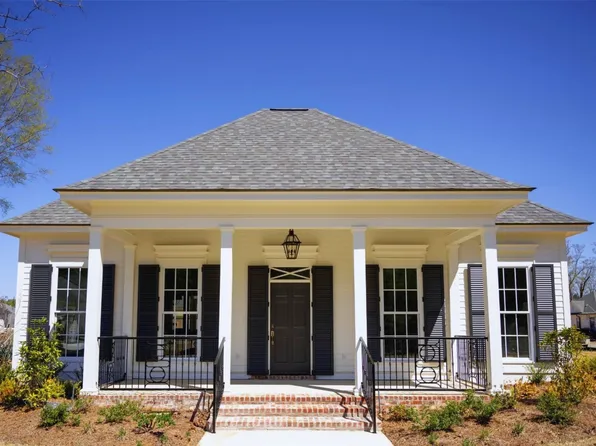 2105 Pecan Square Ave, Shreveport, LA 71106