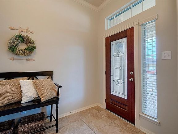 4th image of 28207 Chalet Park Dr