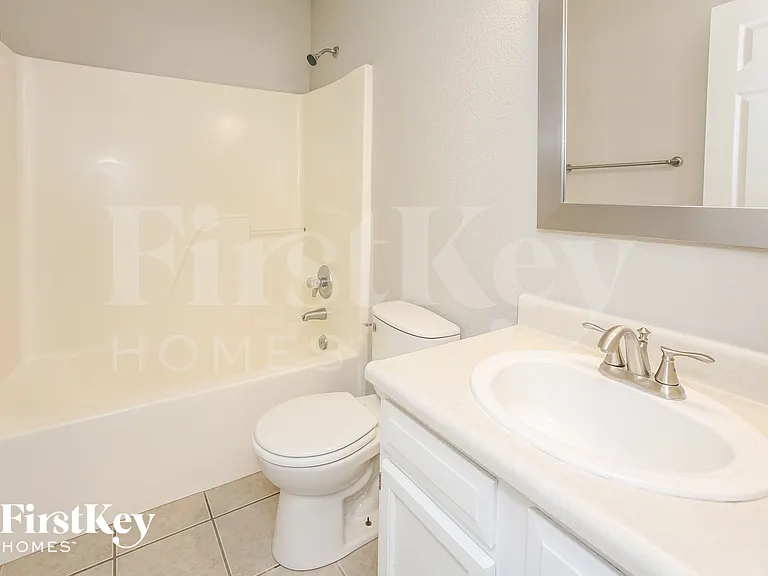 6041 Gimbel Cir — Photo 14
