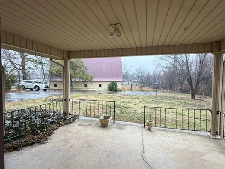 1701 Westside Dr — Photo 26
