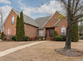 401 Cornwall Dr, Maylene, AL 35114