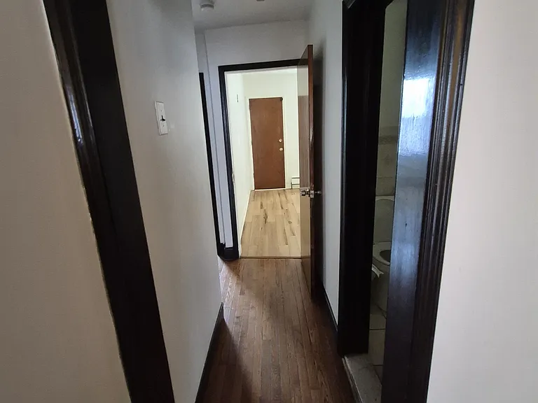 814 Pavonia Ave #1 — Photo 9