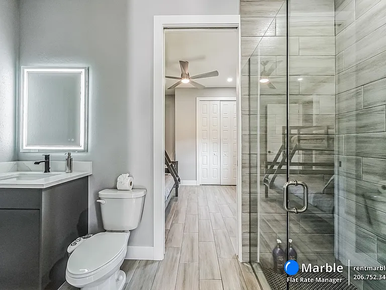 4618 Catalina Ln — Photo 6