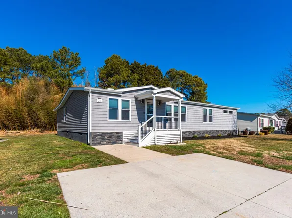 31 Coastal Dr, Berlin, MD 21811