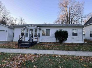 1420 Harrison St, Lake Odessa, MI 48849