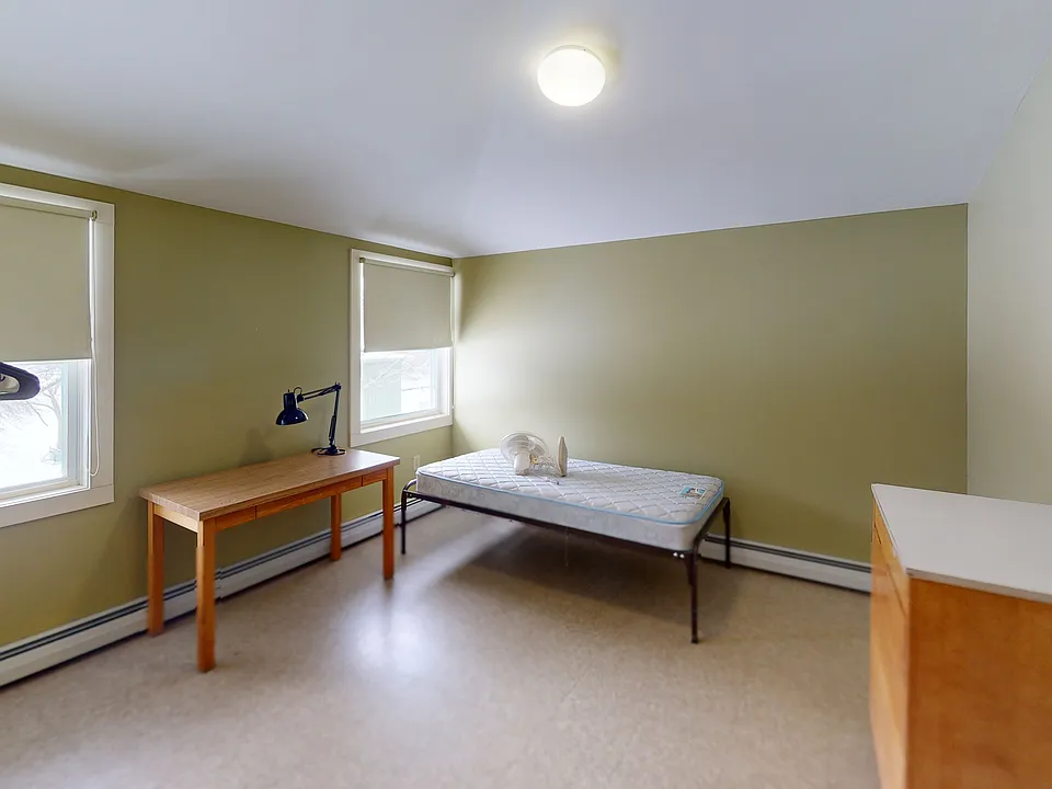 8 Loop Rd #10