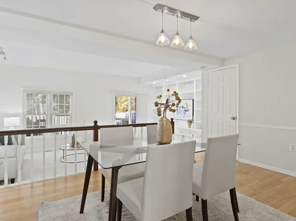 11580 Overleigh Dr, Woodbridge, VA 22192
