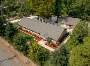 5580 Riverland Dr, Anderson, CA 96007