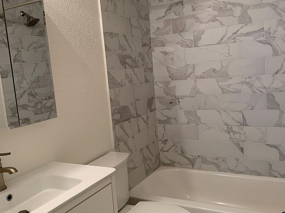 2nd bathroom