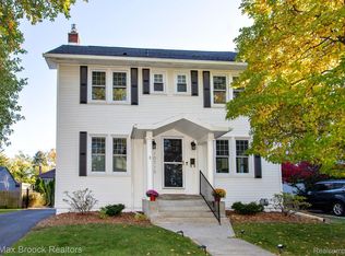10715 Kingston Ave, Huntington Woods, MI