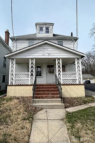 124 William St Photo 1