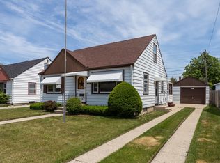 7925 24th Ave, Kenosha, WI 53143