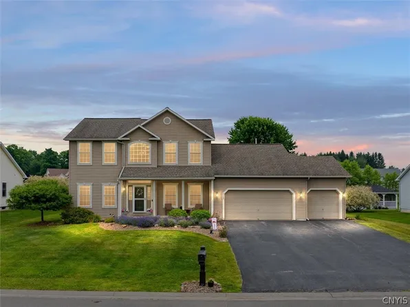 5089 Lola Dr, Clay, NY 13041