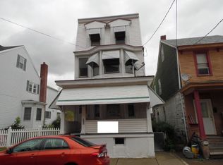 233 S Nichols St, Saint Clair, PA 17970