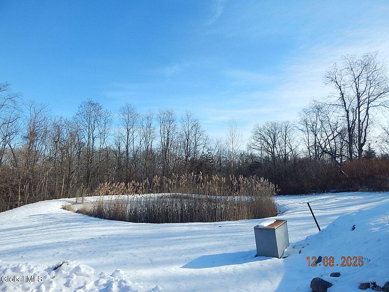 5th image of 250 Old Quarry Road