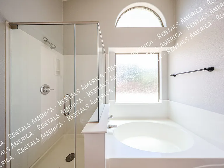 51 W Hereford Dr — Photo 25